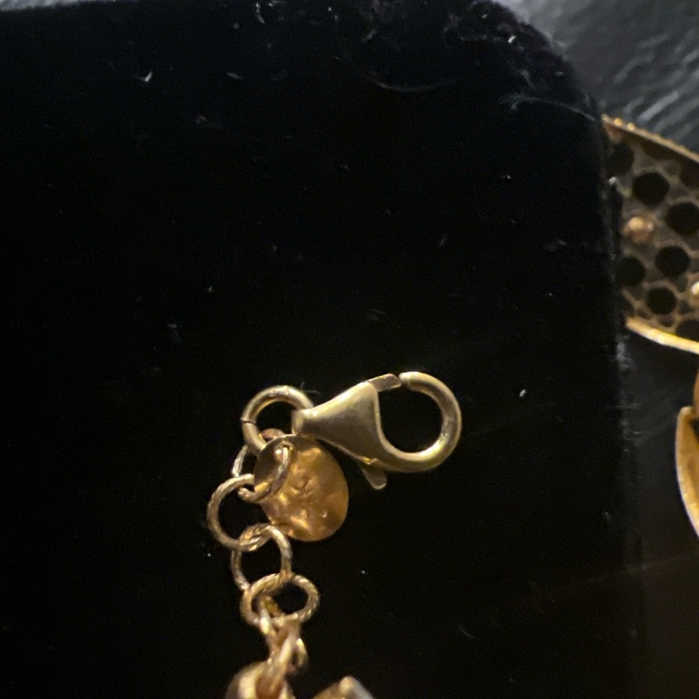 21k Elegant Gold bracelet bangle - Picture 4 of 4
